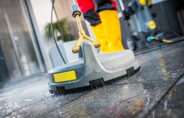 Garage Pressure Washing in North Lakes, AK